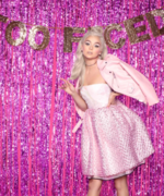 Too Faced Has&nbsp;Designed The World's First Ever&nbsp;Peel-Off Glitter Face Mask